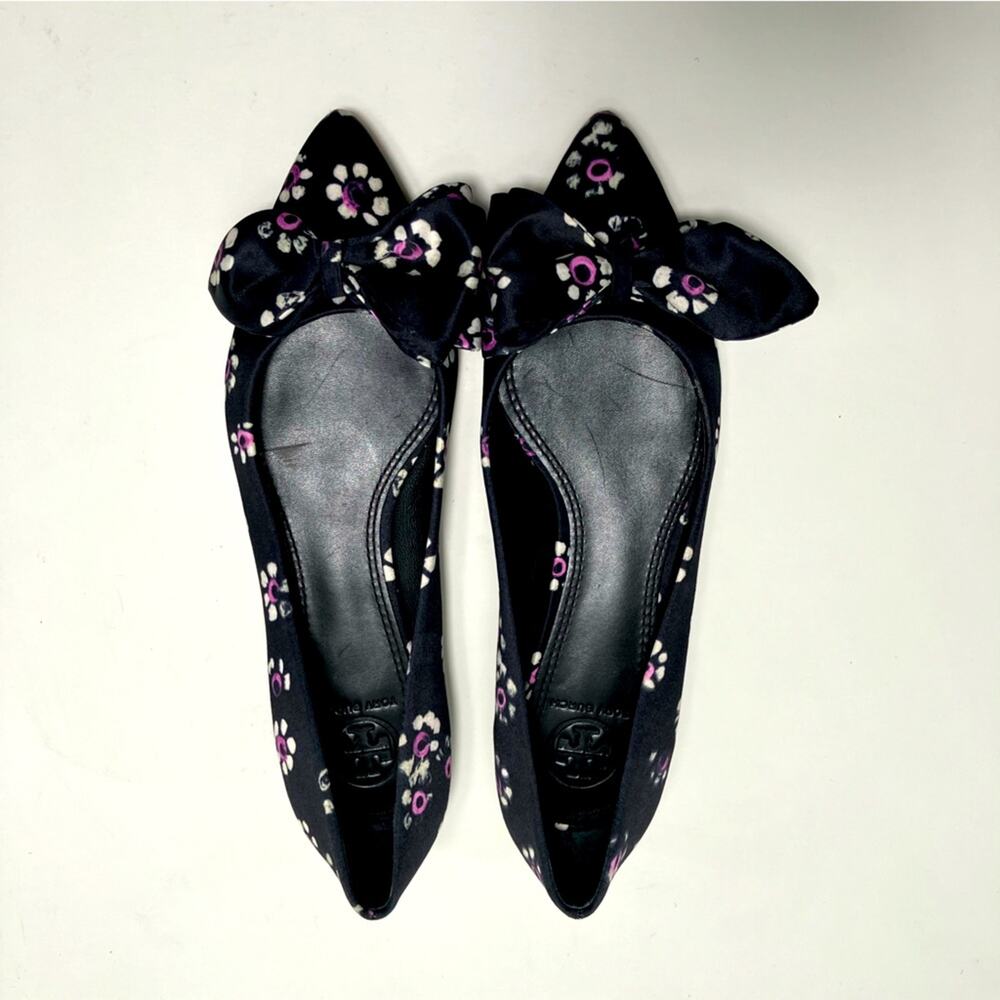 Tory Burch Rosalind‎ Black Floral Print Satin Ballet Flats size 5 slip on work